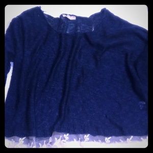 Large blue top with lace ar bottom